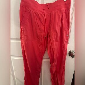 Lululemon dance jogger